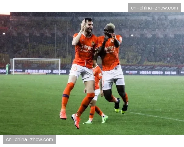 外援莫拉调整武汉三镇战术，应对保级压力